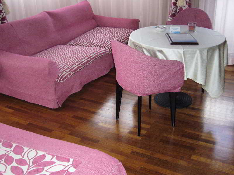 Hotel Bristol Пезаро Экстерьер фото
