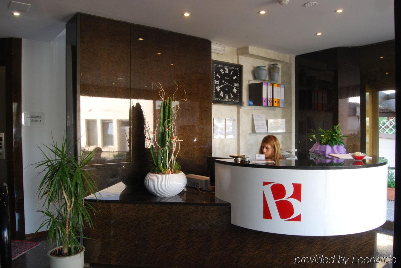 Hotel Bristol Пезаро Экстерьер фото